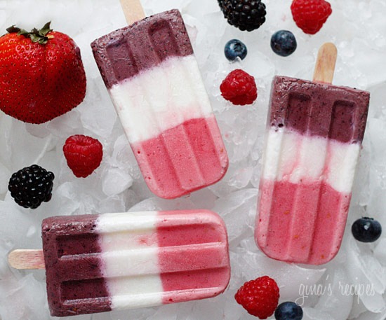 Skinnytaste's Berry Smoothie Popcicles